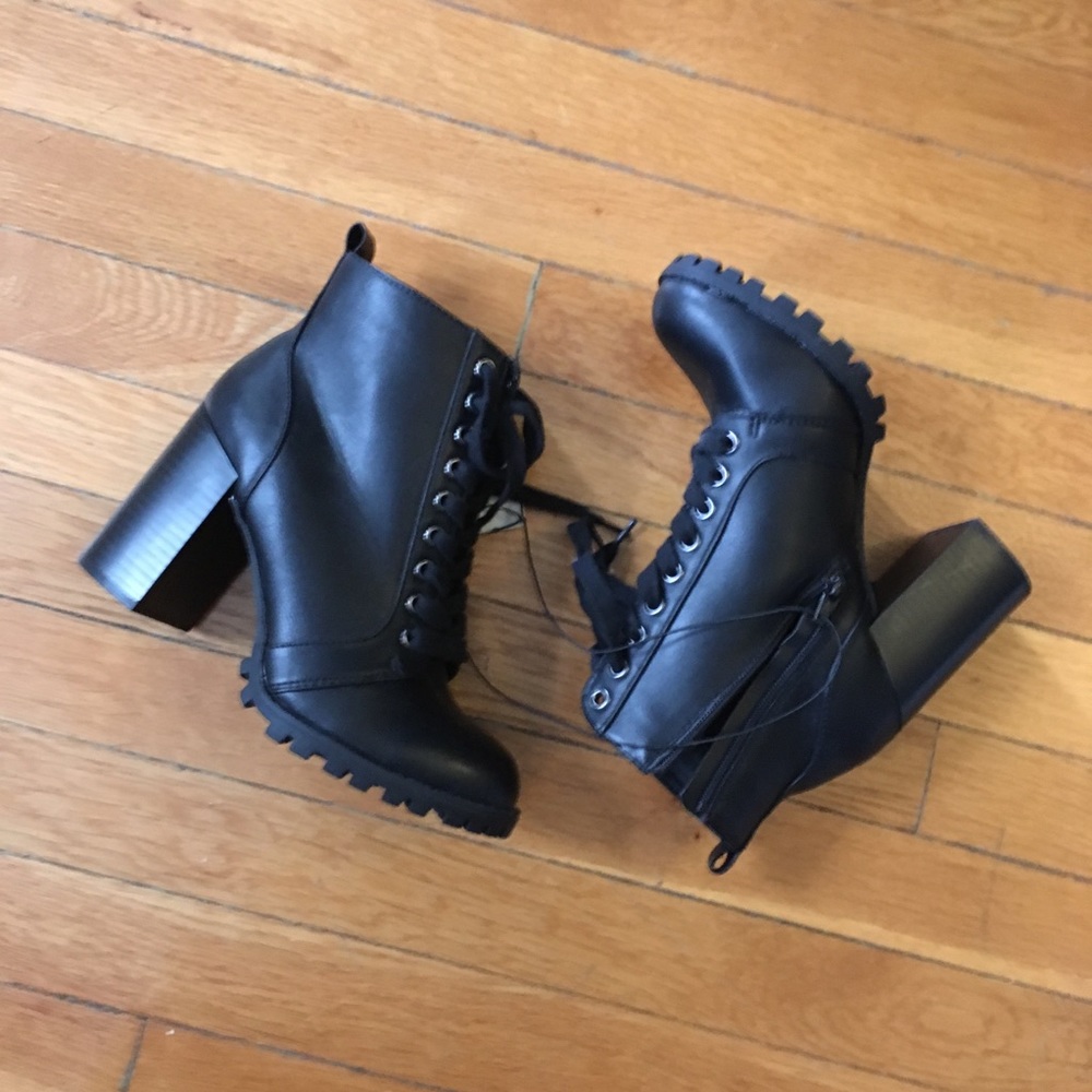 NWT! Mossimo Lace-Up Booties